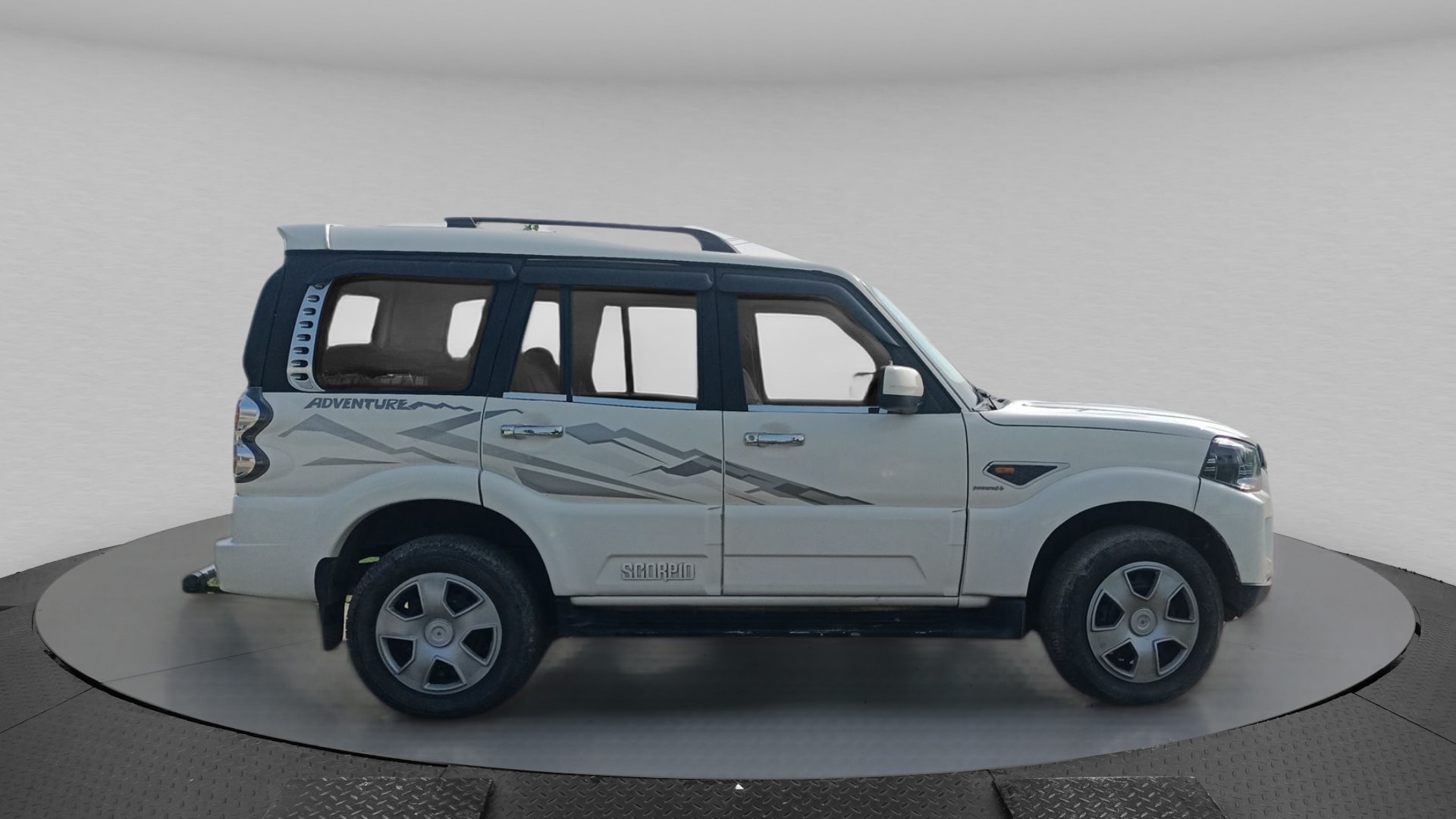 Scorpio image 6 Scorpio image 6