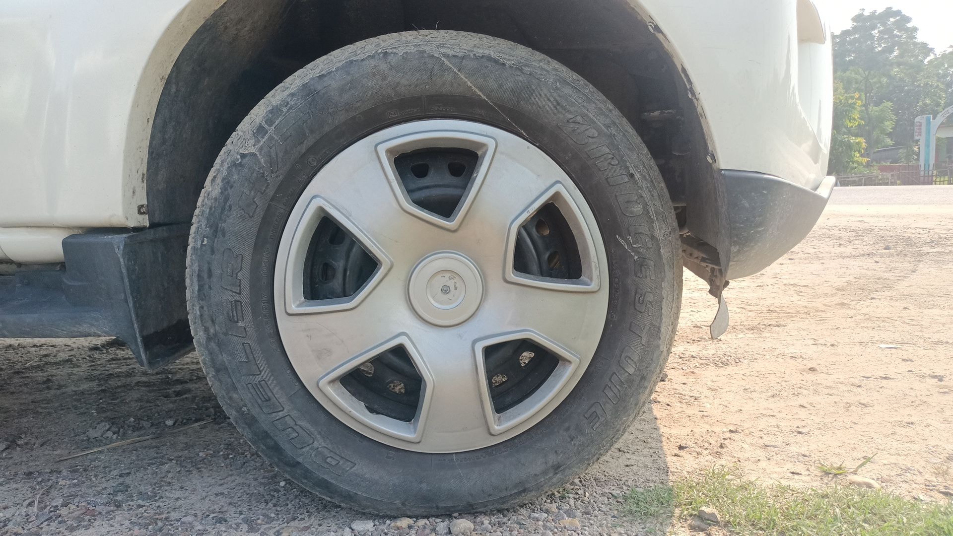 Scorpio image 9 Scorpio image 9