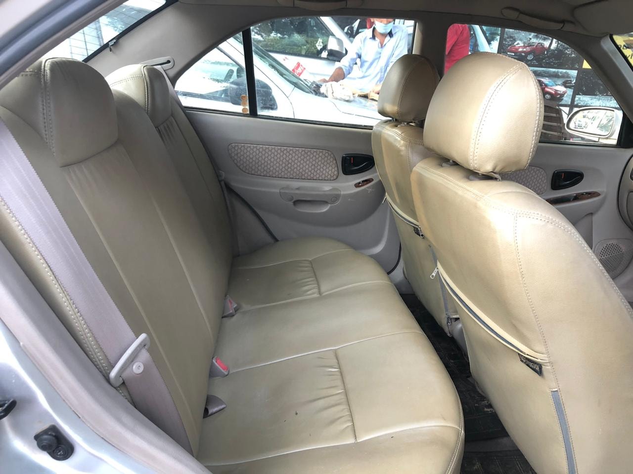 Accent image 3 Accent image 3