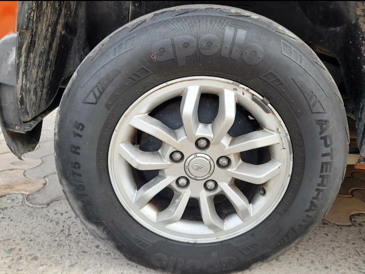 TUV300 image 17 TUV300 image 17