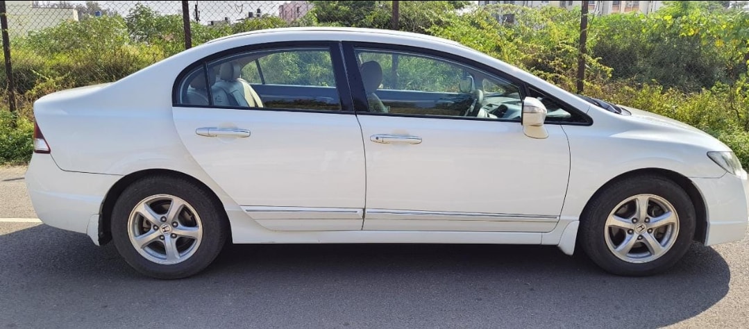 Civic image 8 Civic image 8