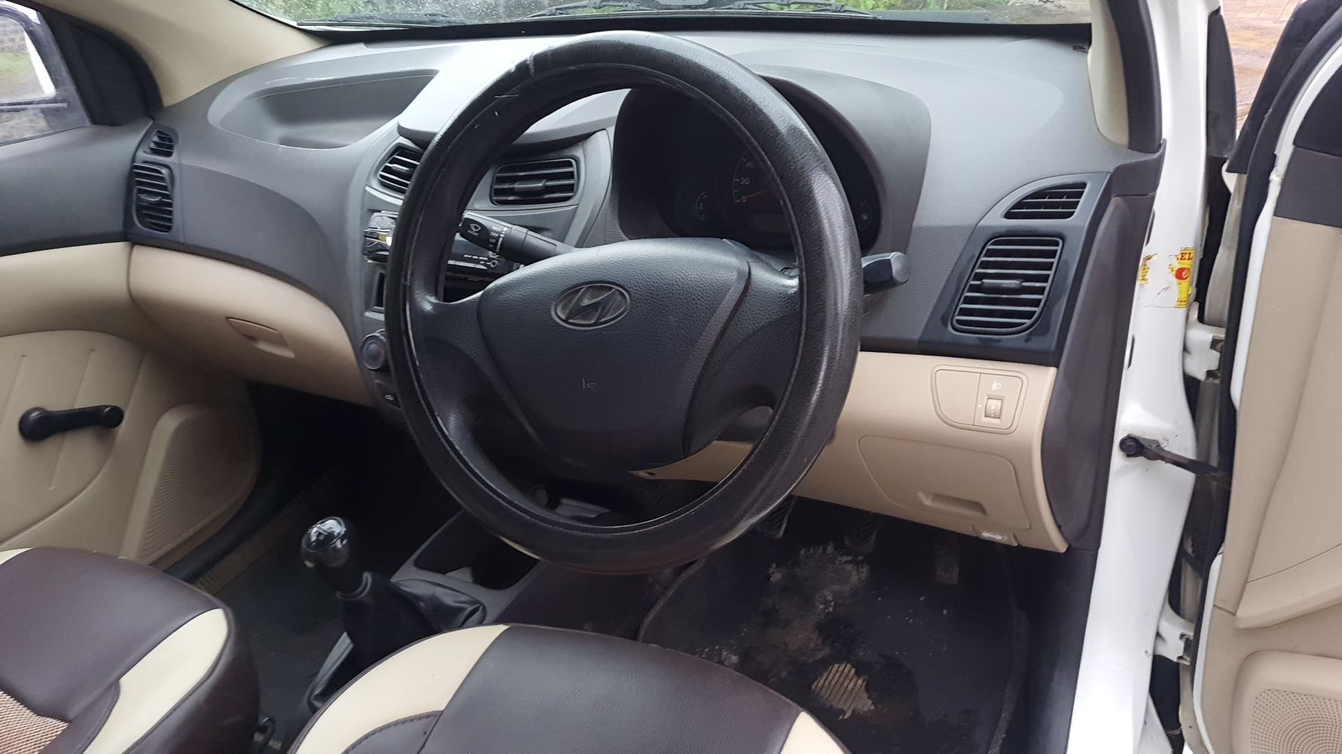 Used 2012 Hyundai EON Used 2012 Hyundai EON