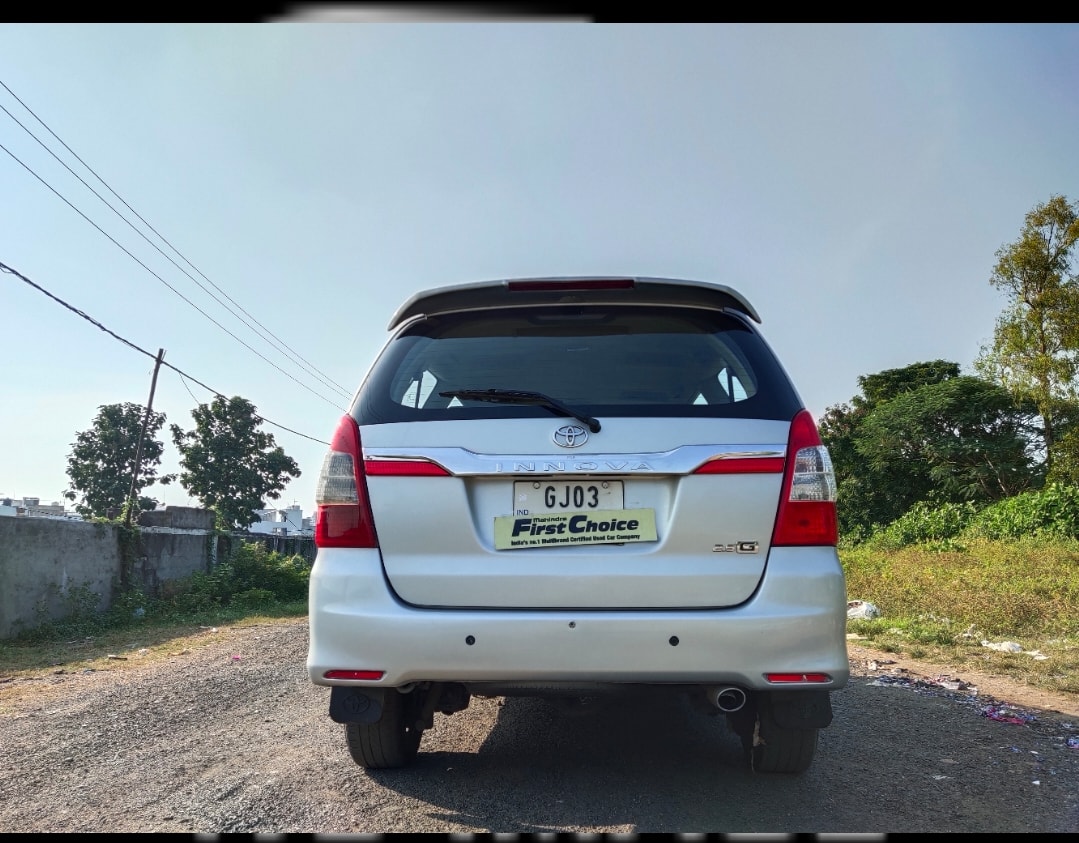 Innova image 6 Innova image 6