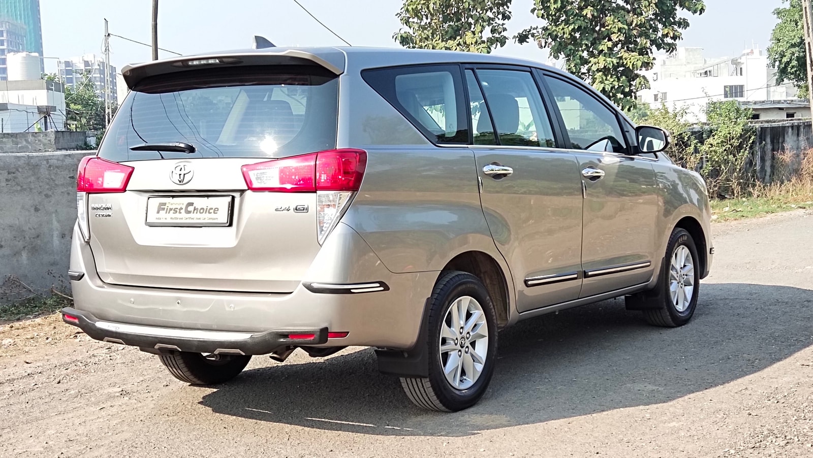 Innova Crysta image 11 Innova Crysta image 11