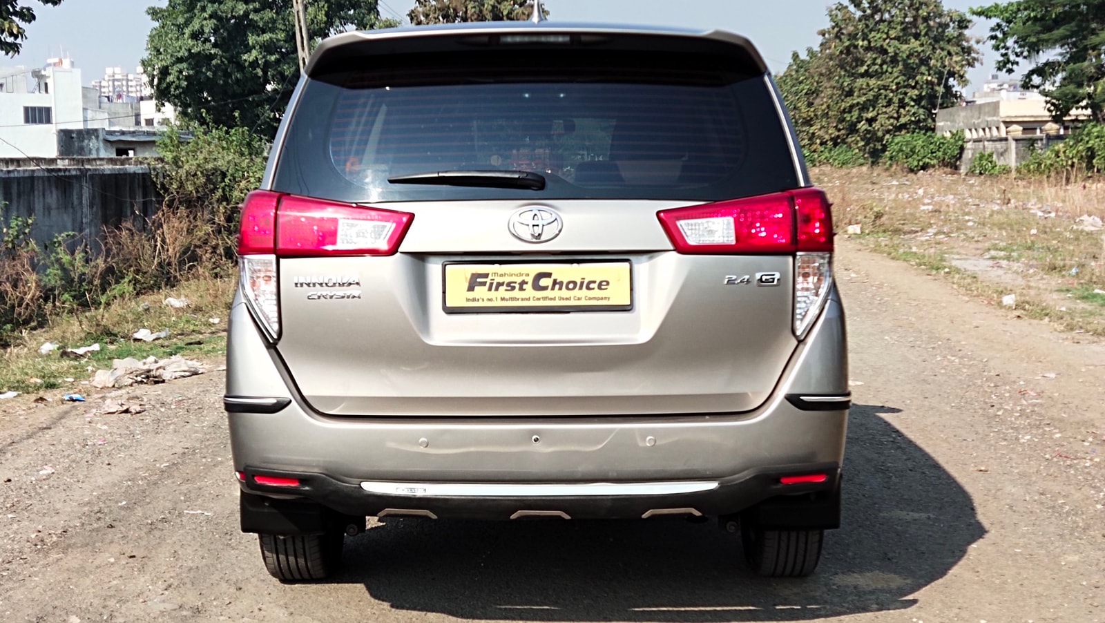 Innova Crysta image 12 Innova Crysta image 12