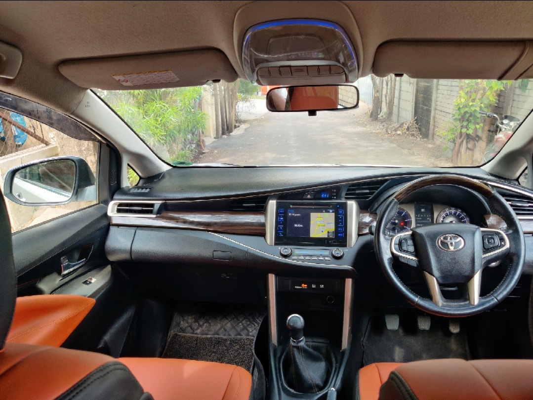 Innova Crysta image 12 Innova Crysta image 12