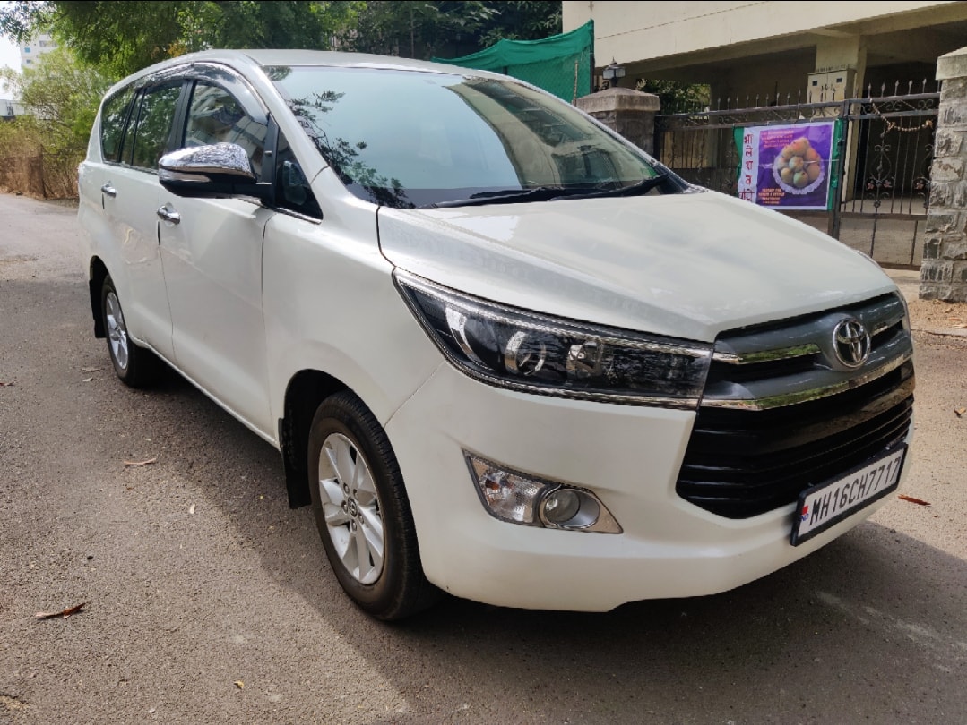 Innova Crysta image 2 Innova Crysta image 2