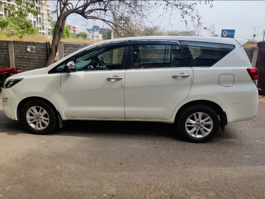 Innova Crysta image 4 Innova Crysta image 4