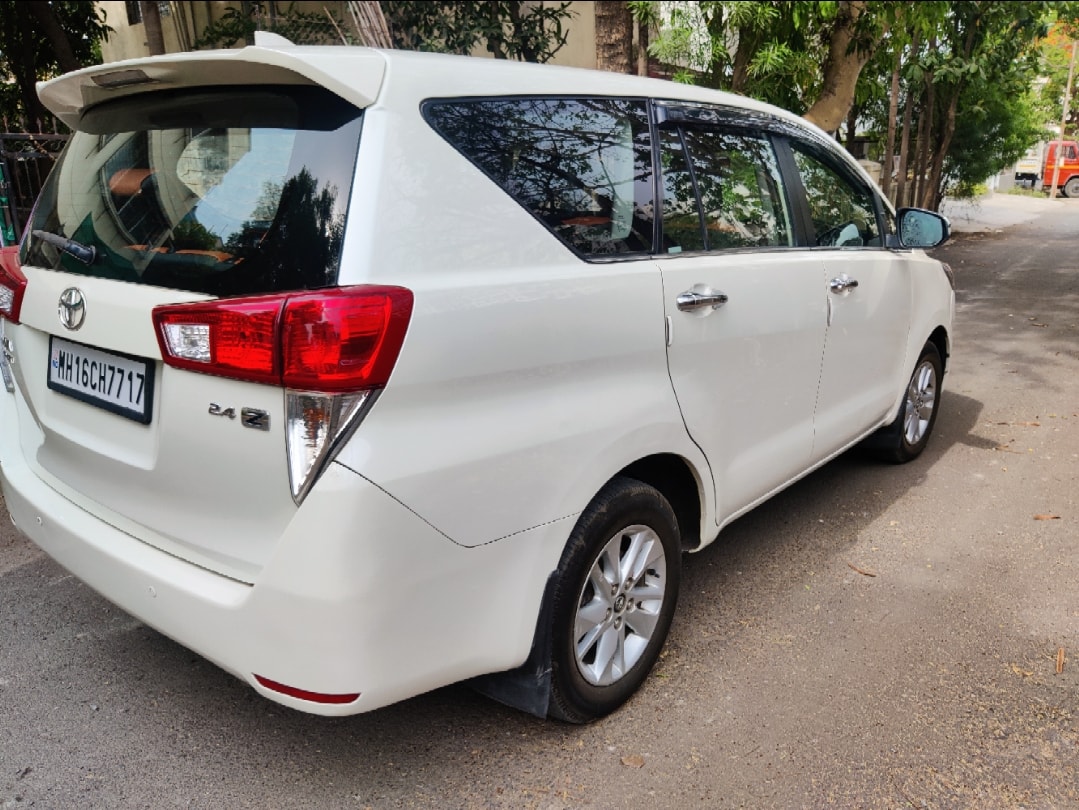 Innova Crysta image 6 Innova Crysta image 6