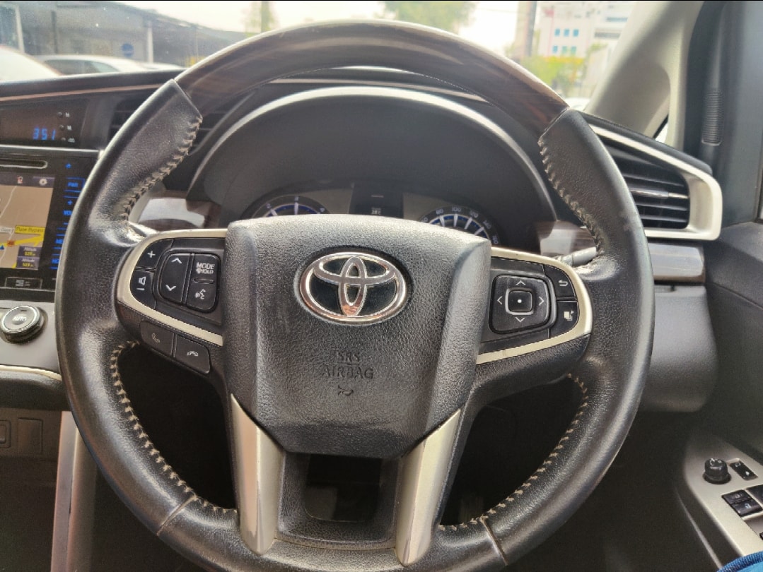 Innova Crysta image 15 Innova Crysta image 15