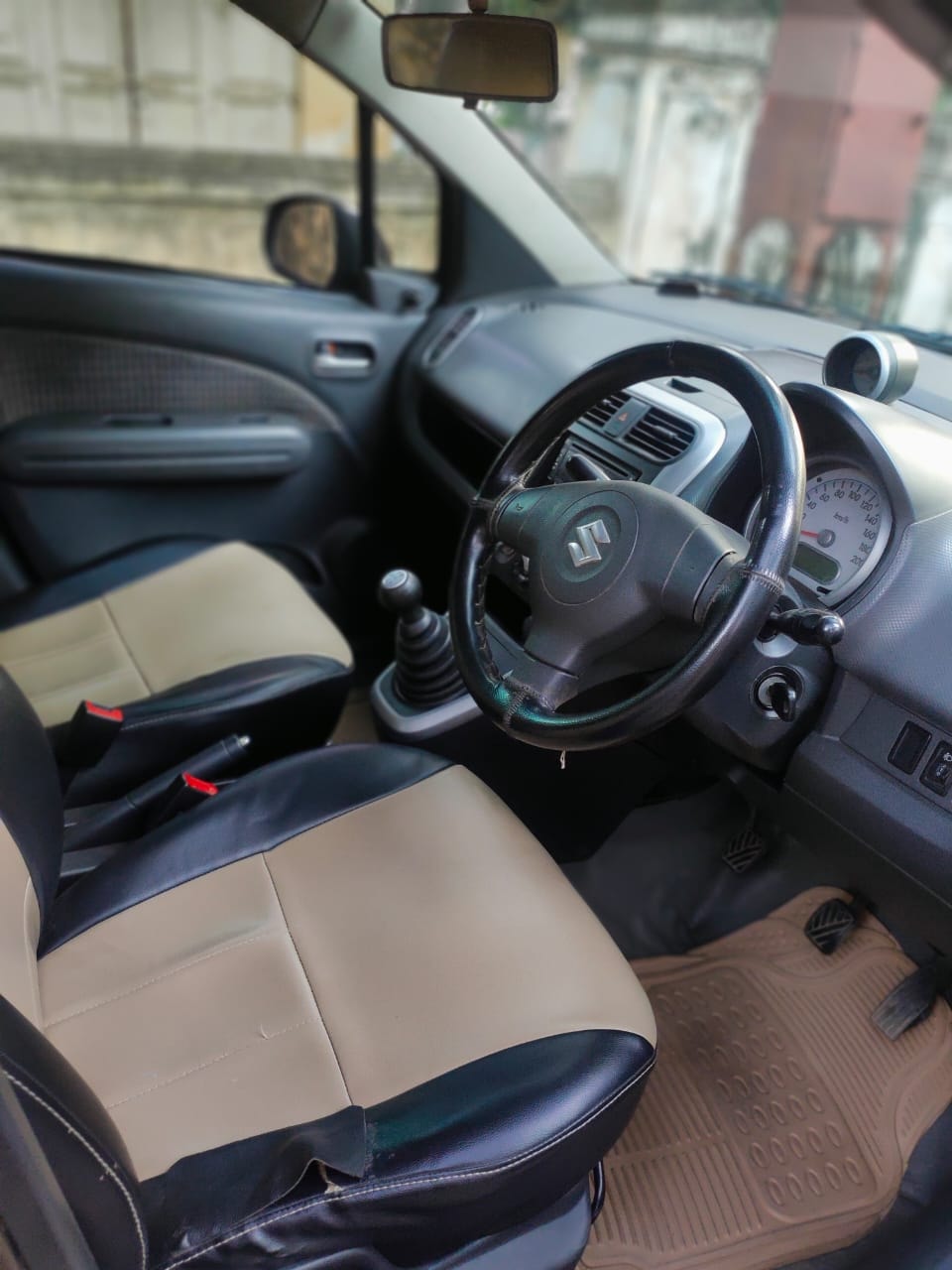 Ritz image 5 Ritz image 5