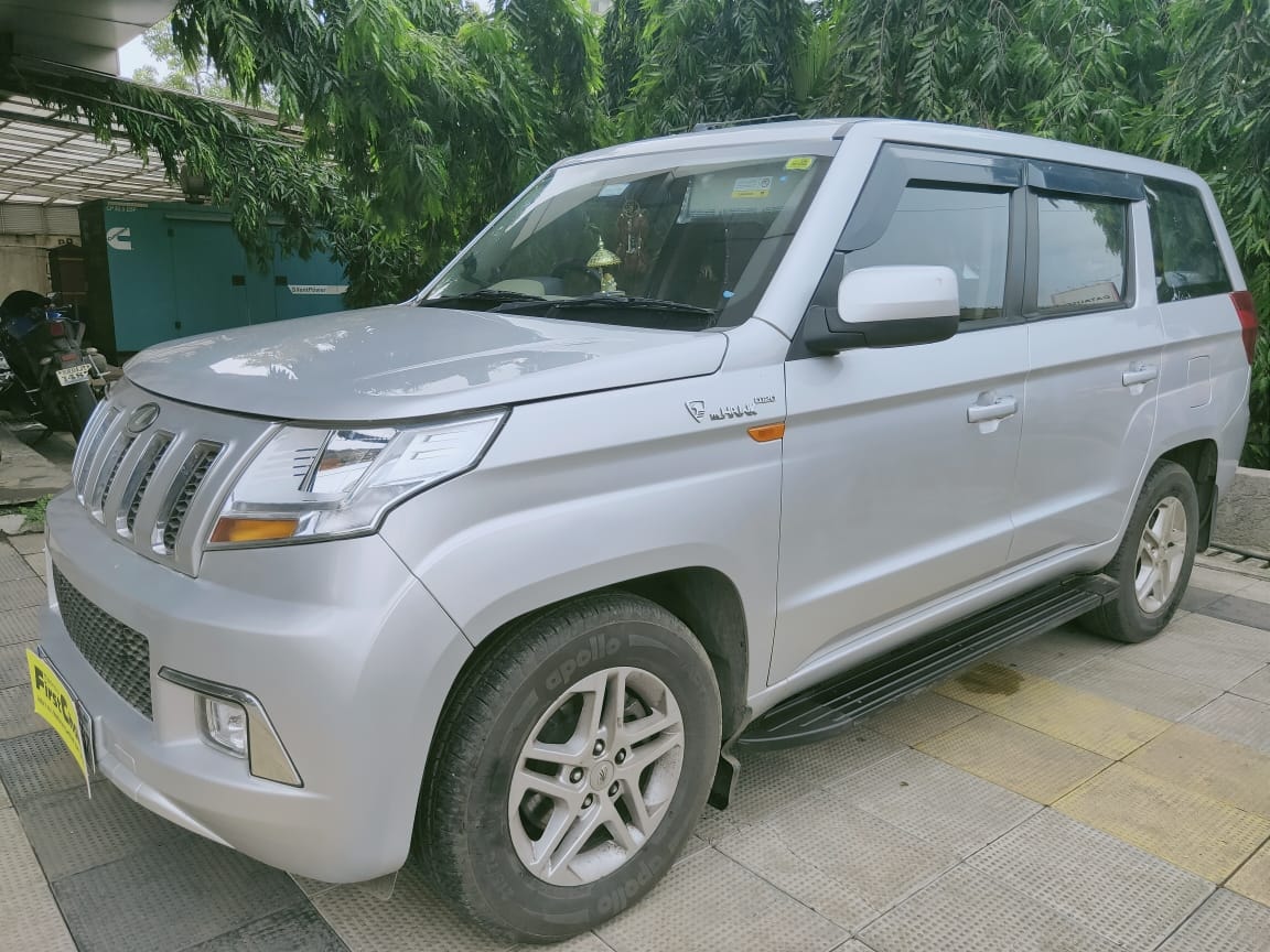 TUV300 Plus image 8 TUV300 Plus image 8