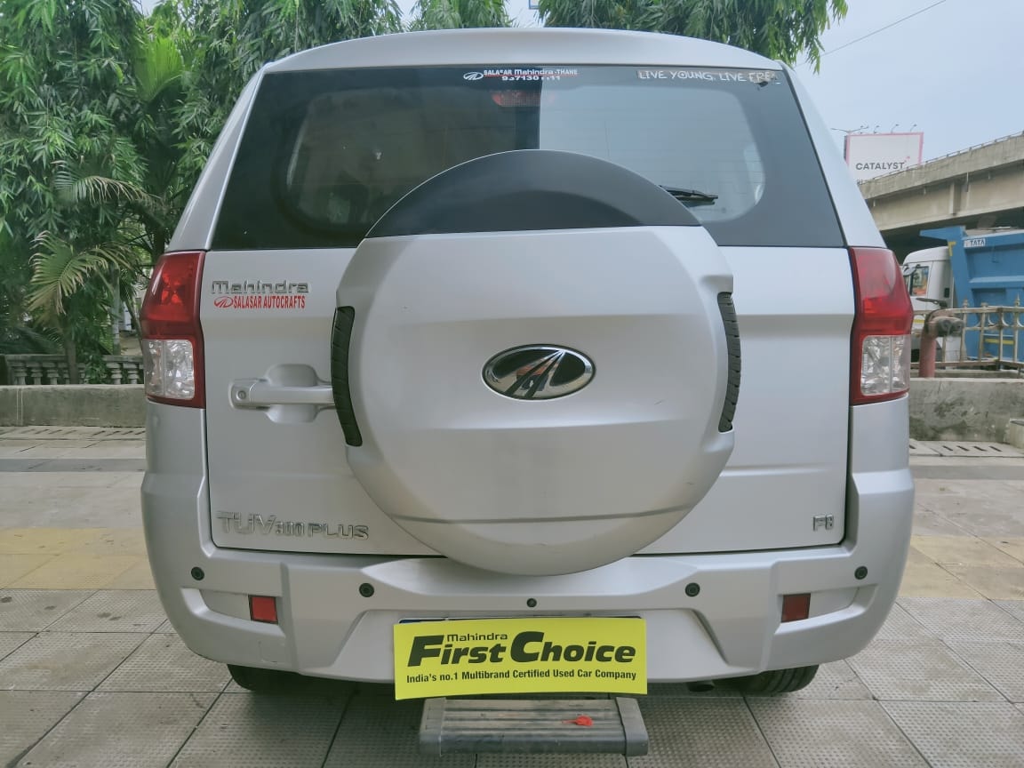 TUV300 Plus image 13 TUV300 Plus image 13