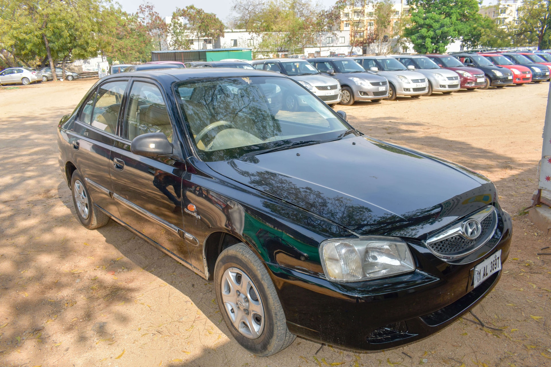 Accent image 8 Accent image 8