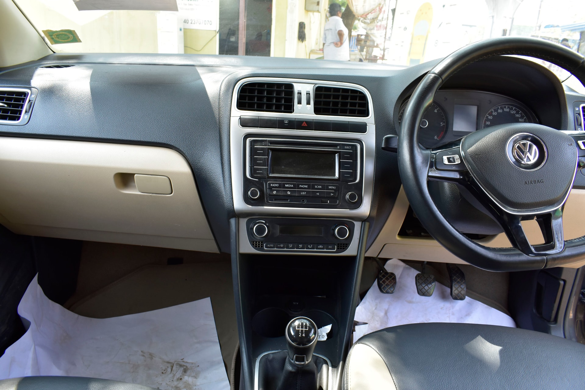 Polo image 3 Polo image 3