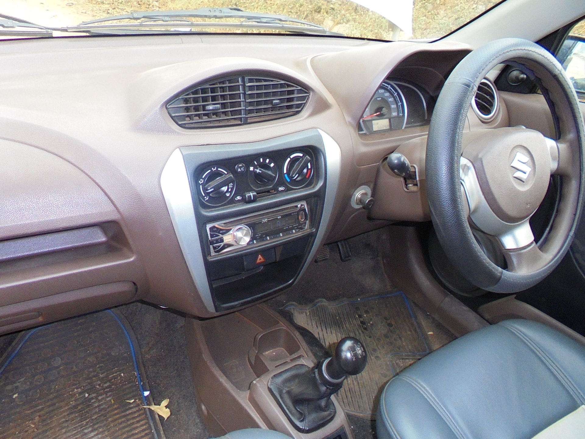 Alto 800 image 15 Alto 800 image 15