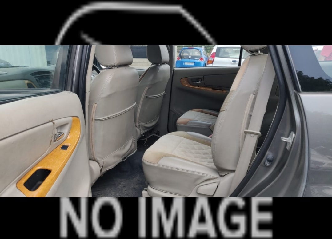 Innova image 2 Innova image 2