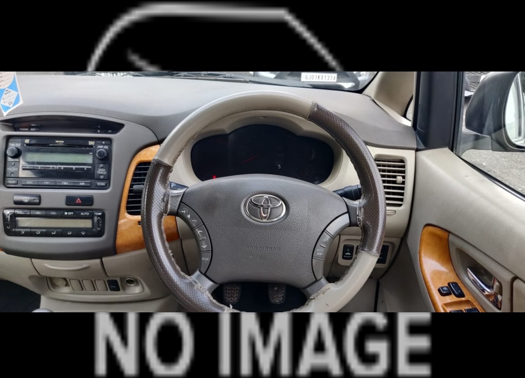 Innova image 15 Innova image 15