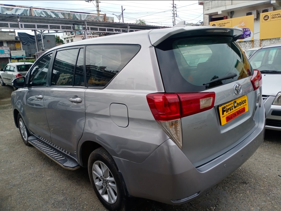 Innova Crysta image 12 Innova Crysta image 12