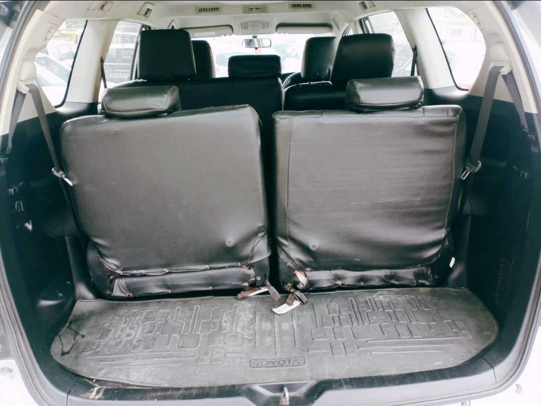 Innova Crysta image 16 Innova Crysta image 16