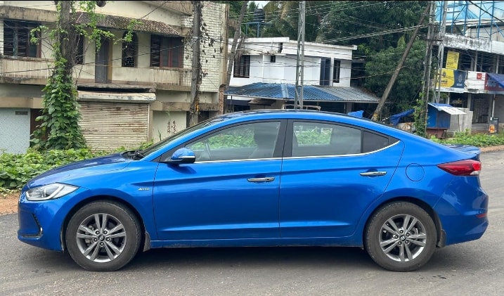 Elantra image 2 Elantra image 2