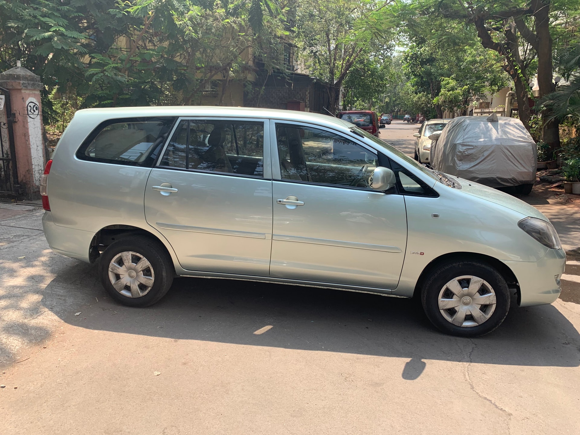 Innova image 11 Innova image 11