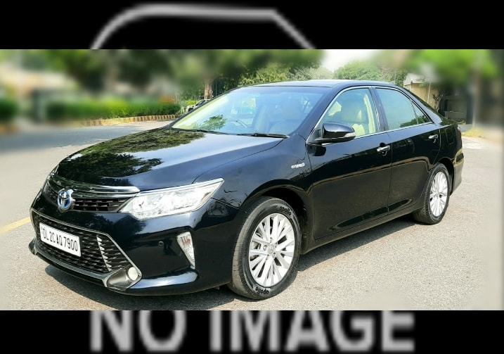 Camry image 1 Camry image 1