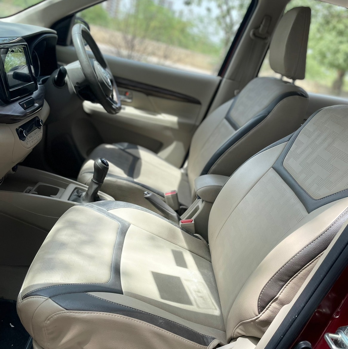 Ertiga image 10 Ertiga image 10