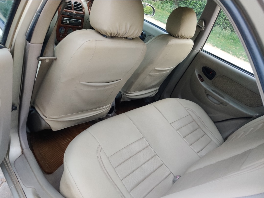 Accent image 15 Accent image 15