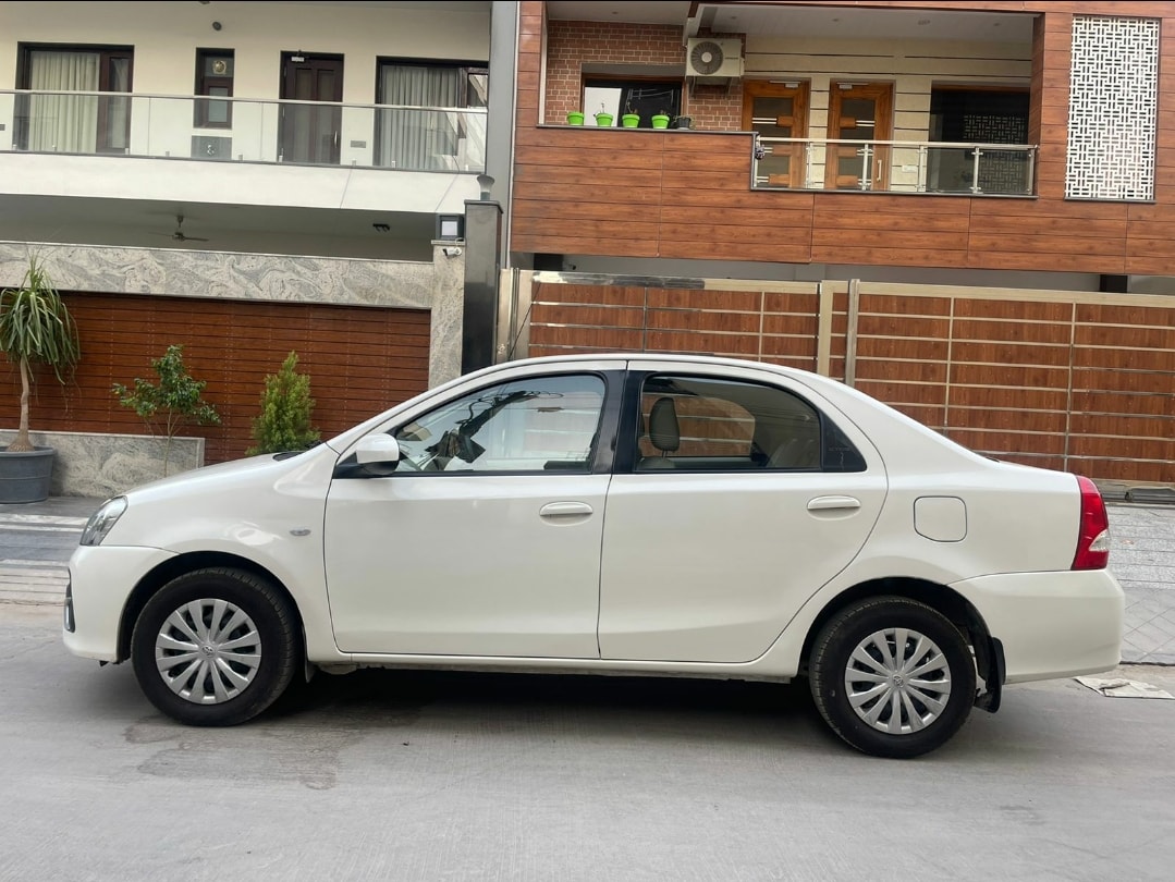 Etios image 4 Etios image 4