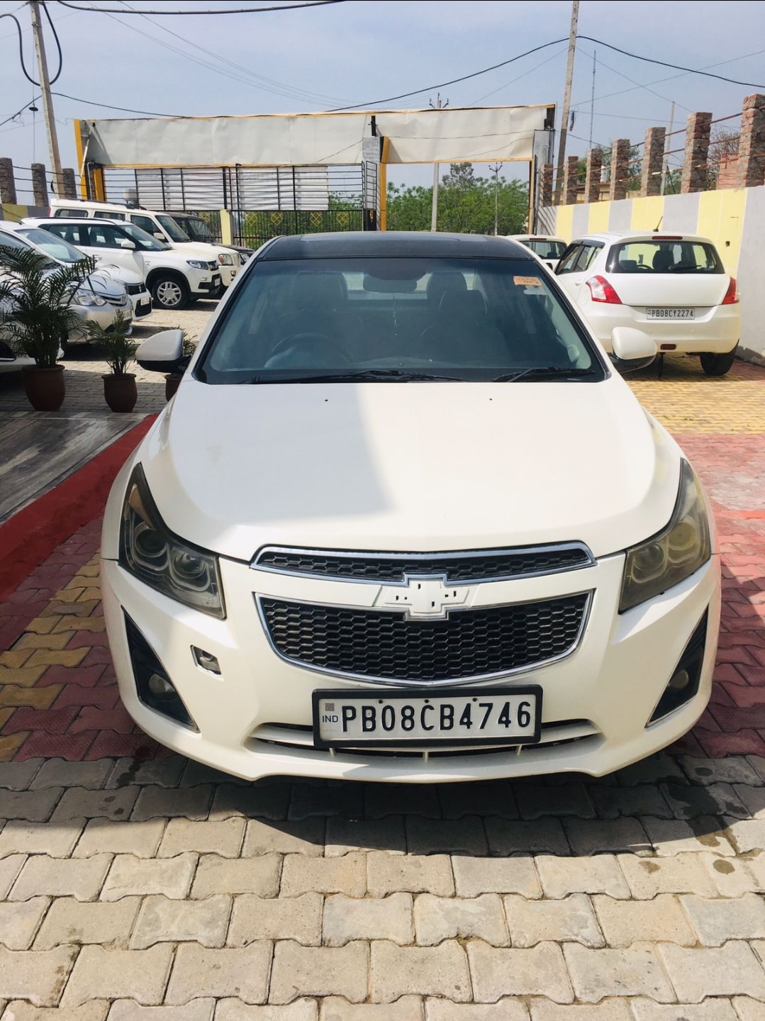 Cruze image 2 Cruze image 2