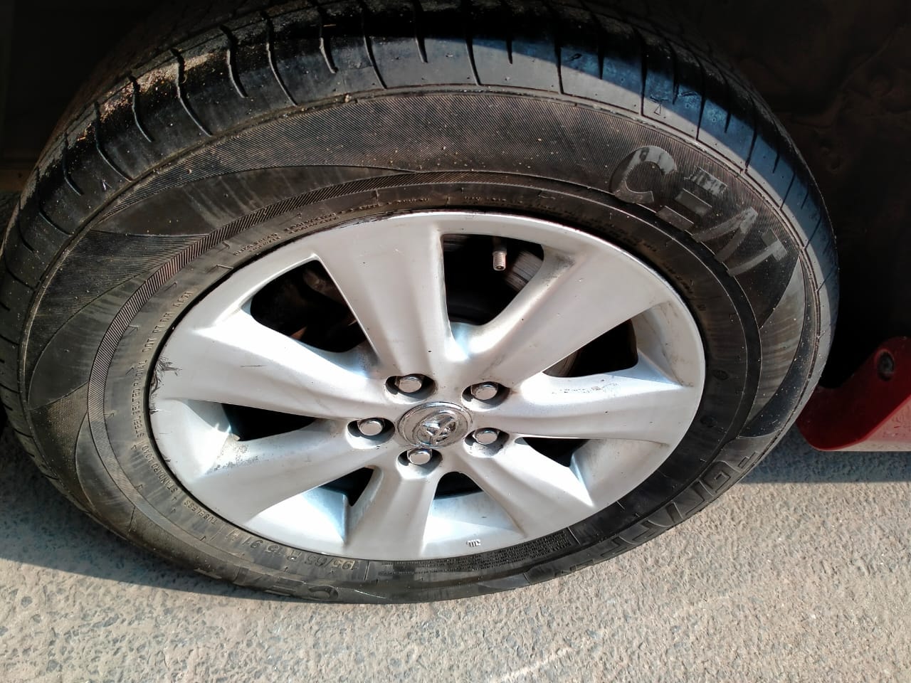 Corolla Altis image 6 Corolla Altis image 6