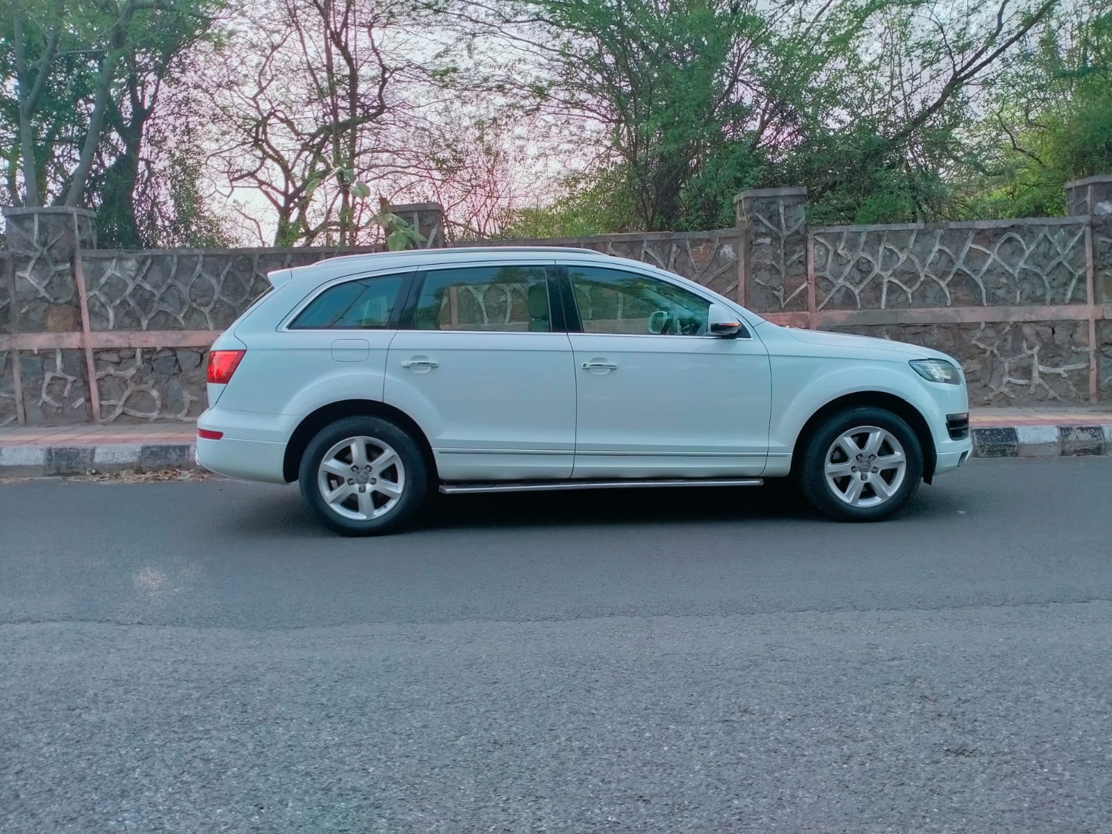 Q7 image 7 Q7 image 7