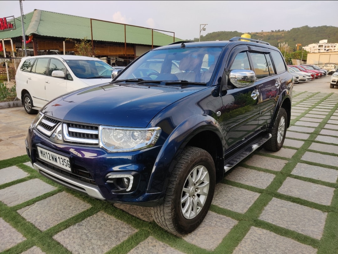 Pajero Sport image 1 Pajero Sport image 1