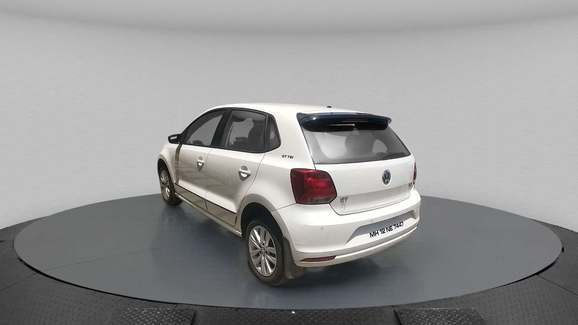 Polo image 3 Polo image 3