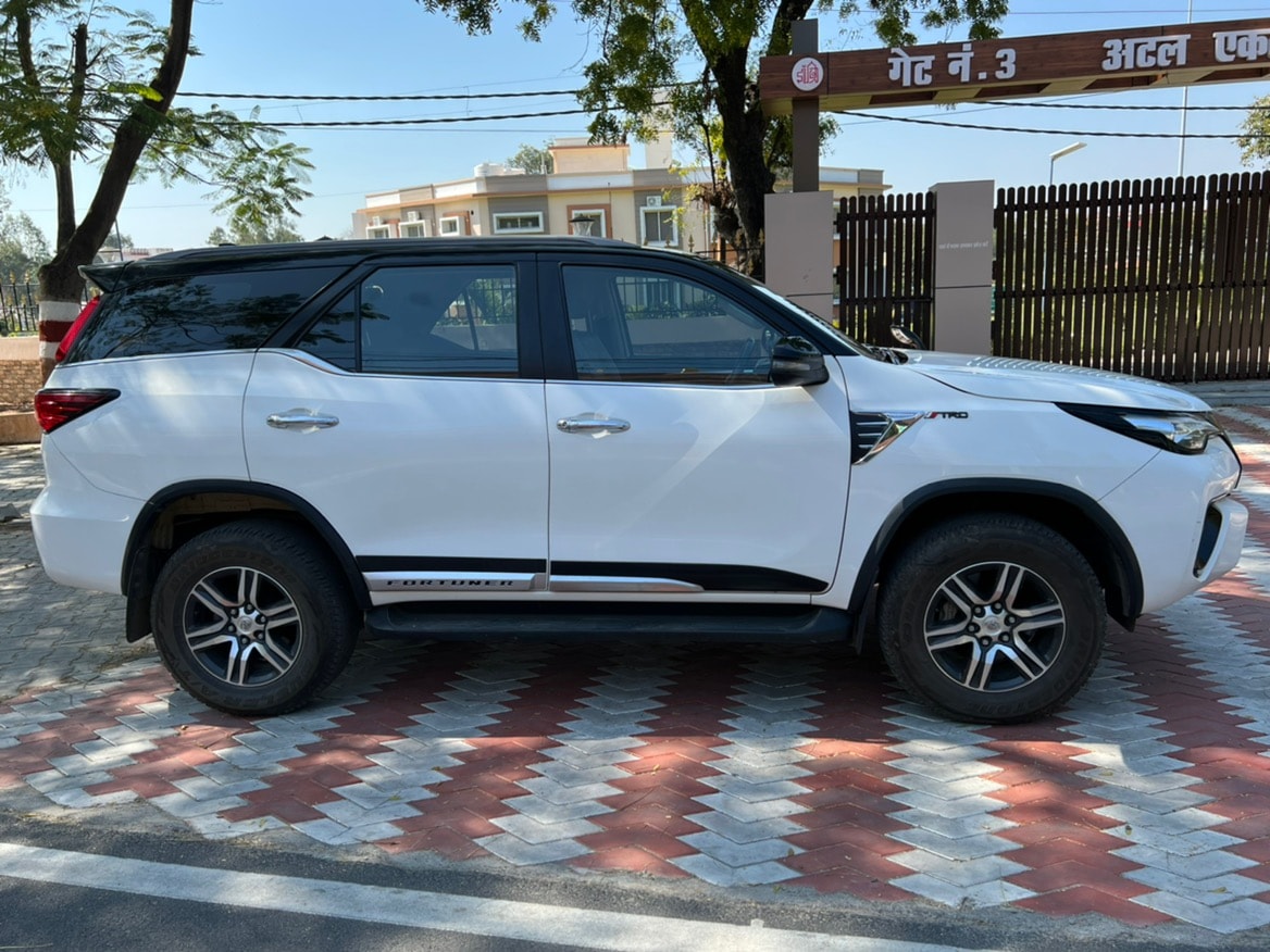 Fortuner image 8 Fortuner image 8