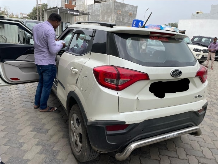 Used 2021 Mahindra XUV300 Used 2021 Mahindra XUV300