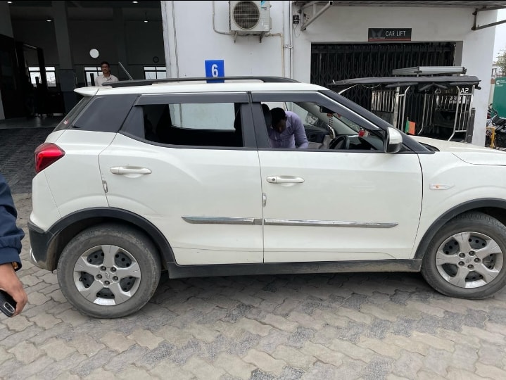 Used 2021 Mahindra XUV300 Used 2021 Mahindra XUV300