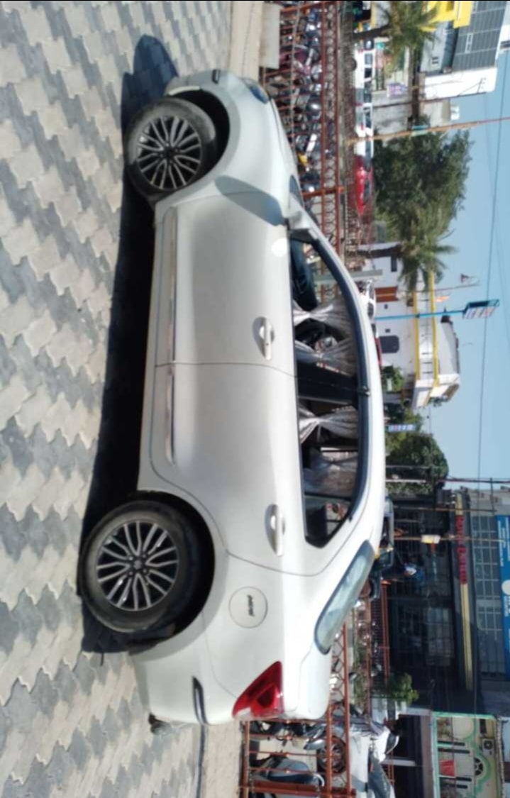 Dzire image 4 Dzire image 4