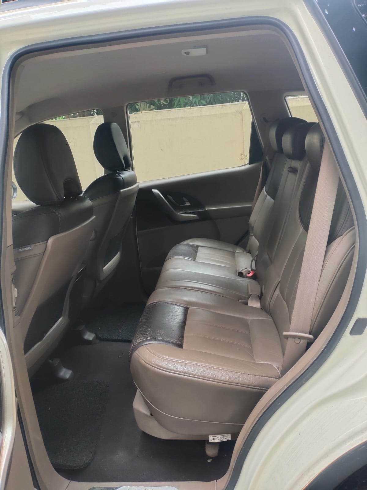 XUV500 image 10 XUV500 image 10