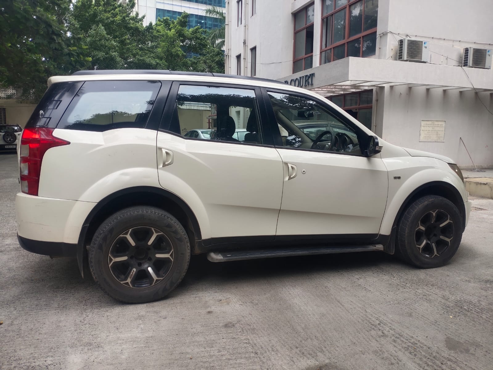 XUV500 image 8 XUV500 image 8