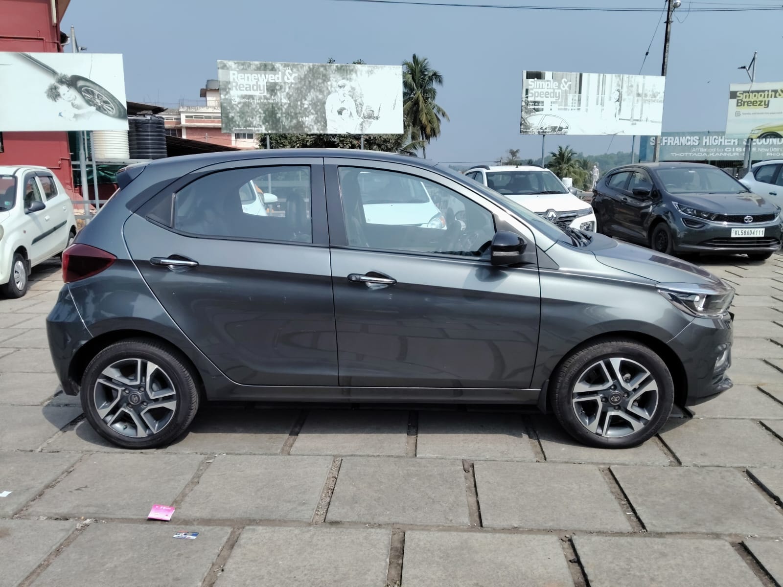 Used 2022 Tata Tiago Used 2022 Tata Tiago