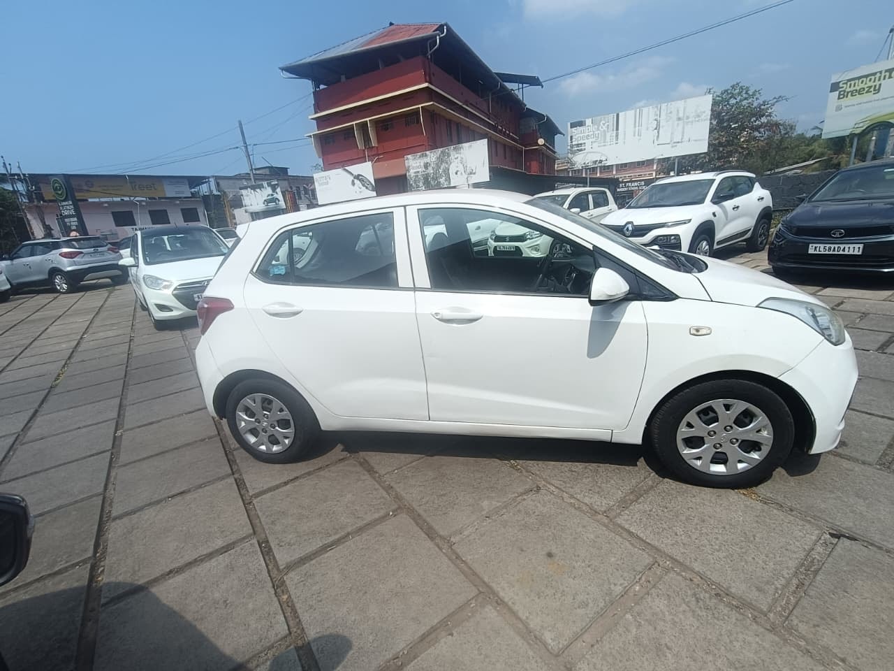 Used 2016 Hyundai Grand i10 Used 2016 Hyundai Grand i10