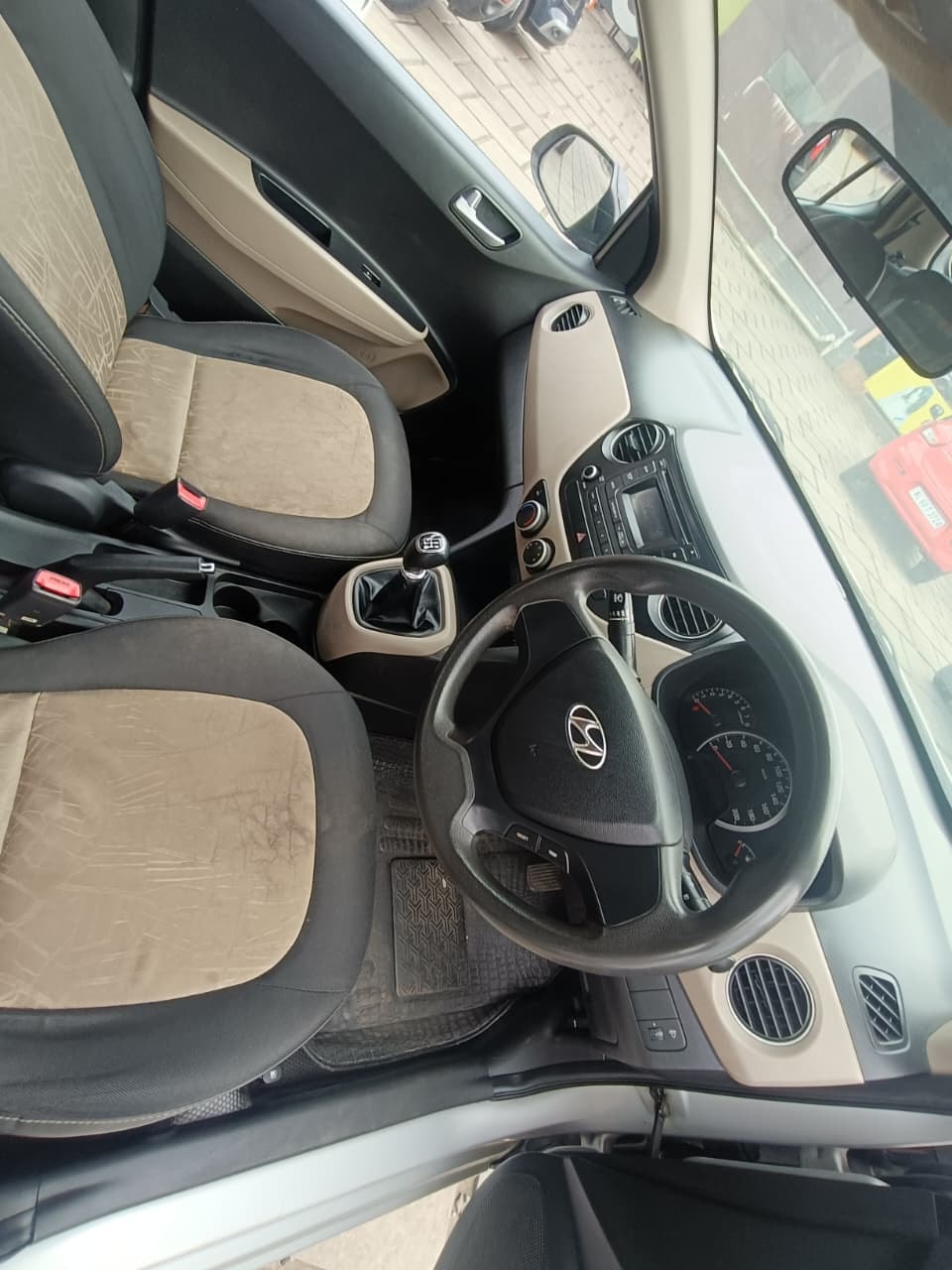Used 2014 Hyundai Grand i10 Used 2014 Hyundai Grand i10