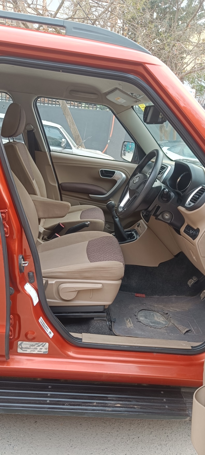 Used 2016 Mahindra TUV300 Used 2016 Mahindra TUV300