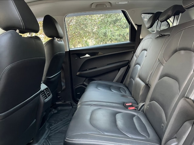 View MG Hector Image 17 Used MG Hector Image 17
