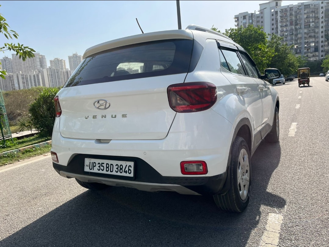 Used 2021 Hyundai Venue Used 2021 Hyundai Venue