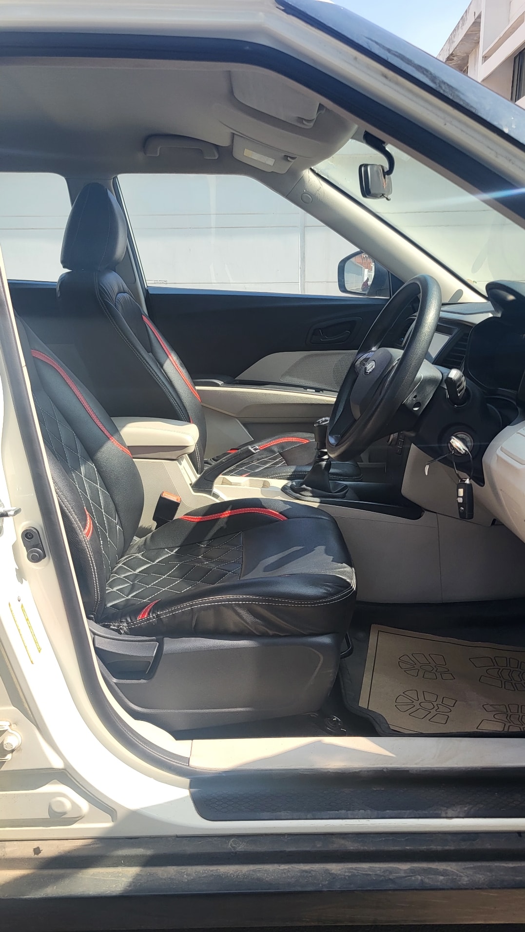 Used 2019 Mahindra XUV300 Used 2019 Mahindra XUV300
