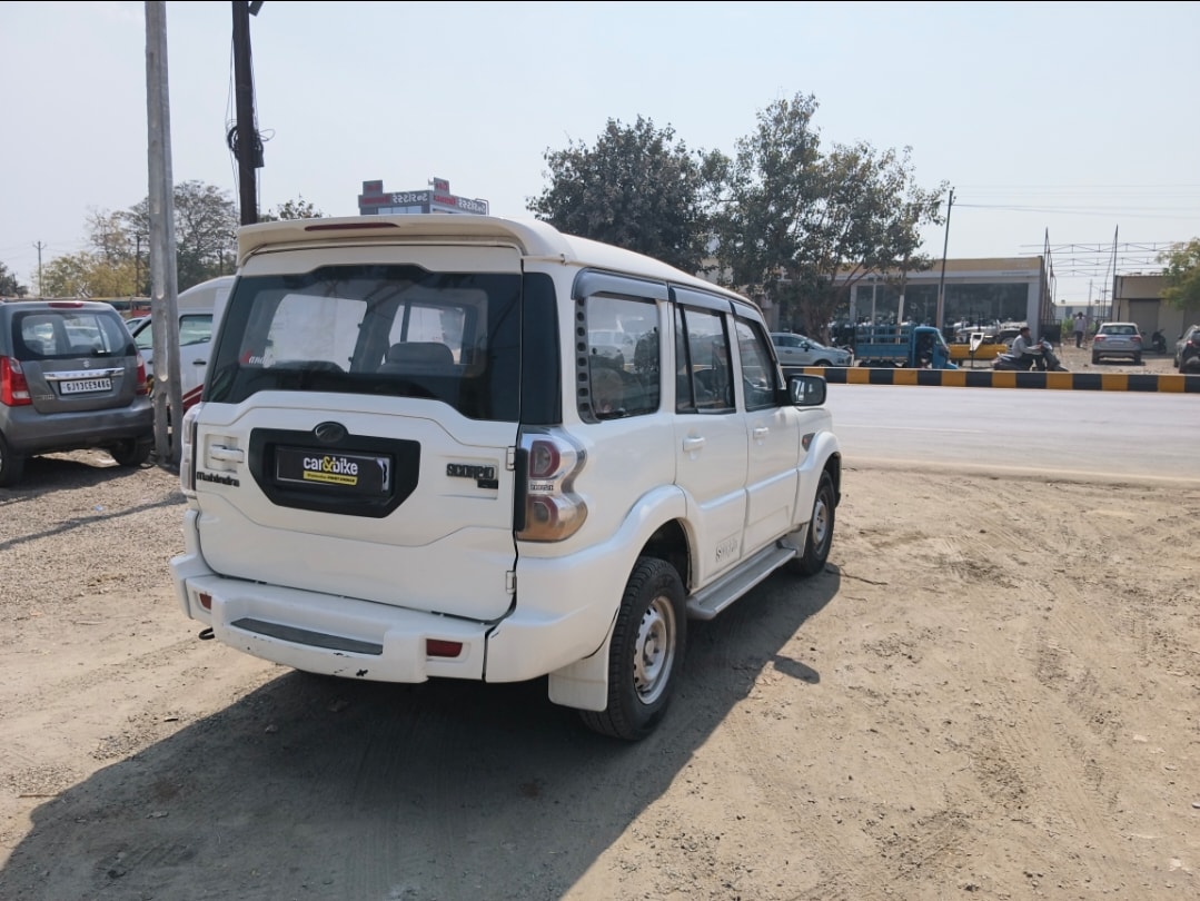 Used 2015 Mahindra Scorpio Used 2015 Mahindra Scorpio