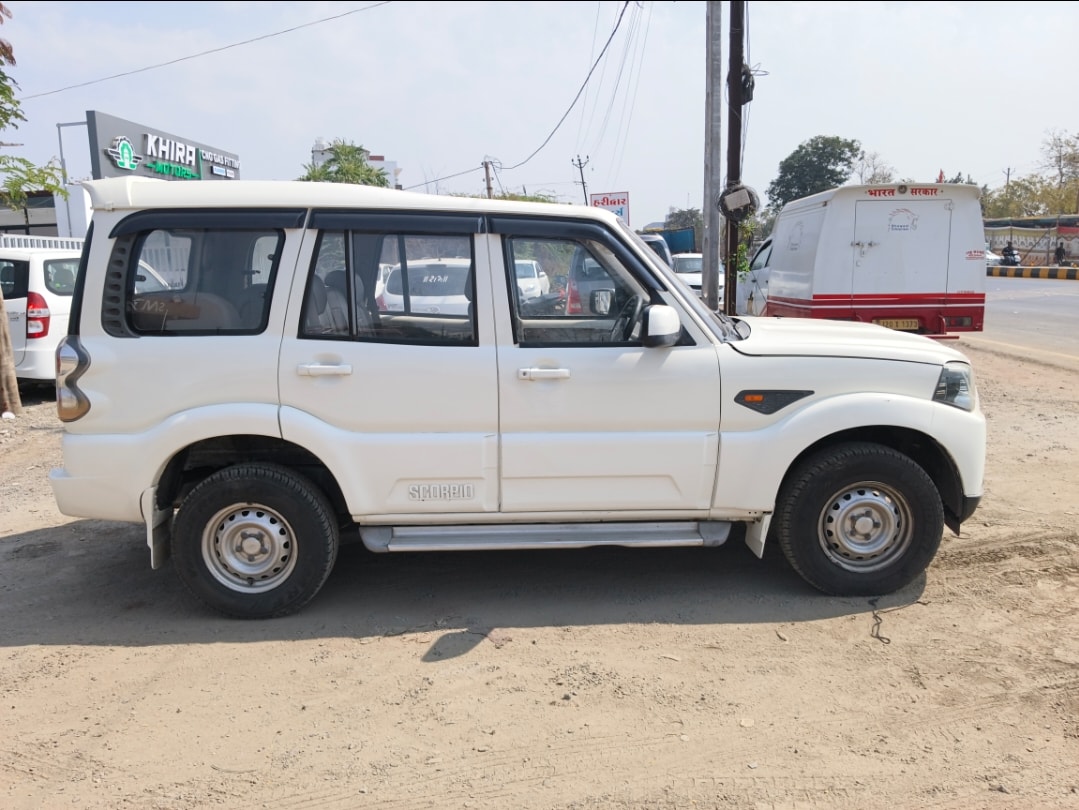Used 2015 Mahindra Scorpio Used 2015 Mahindra Scorpio